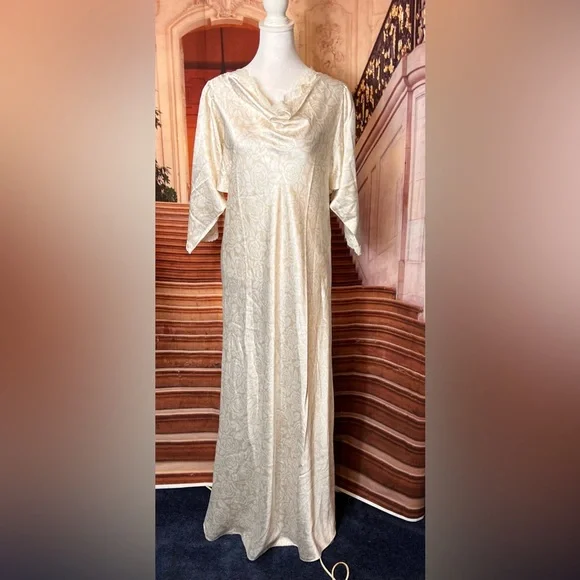 Christian Dior Vintage 50s Elegant Cream Gold Floral Nightgown Dress, Long,  SM - threedaughtersproperties.com